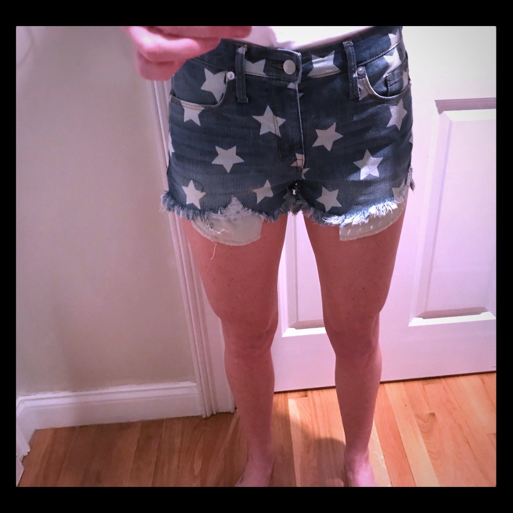 Mossimo jean shorts with white stars sz 6/28
